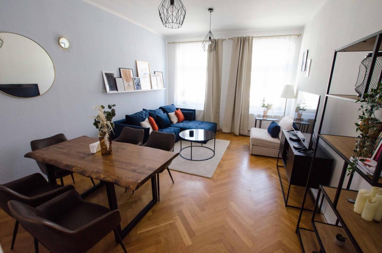 Casarina - Stilvoller Altbau In Zentraler Lage Apartman Drezda Kültér fotó