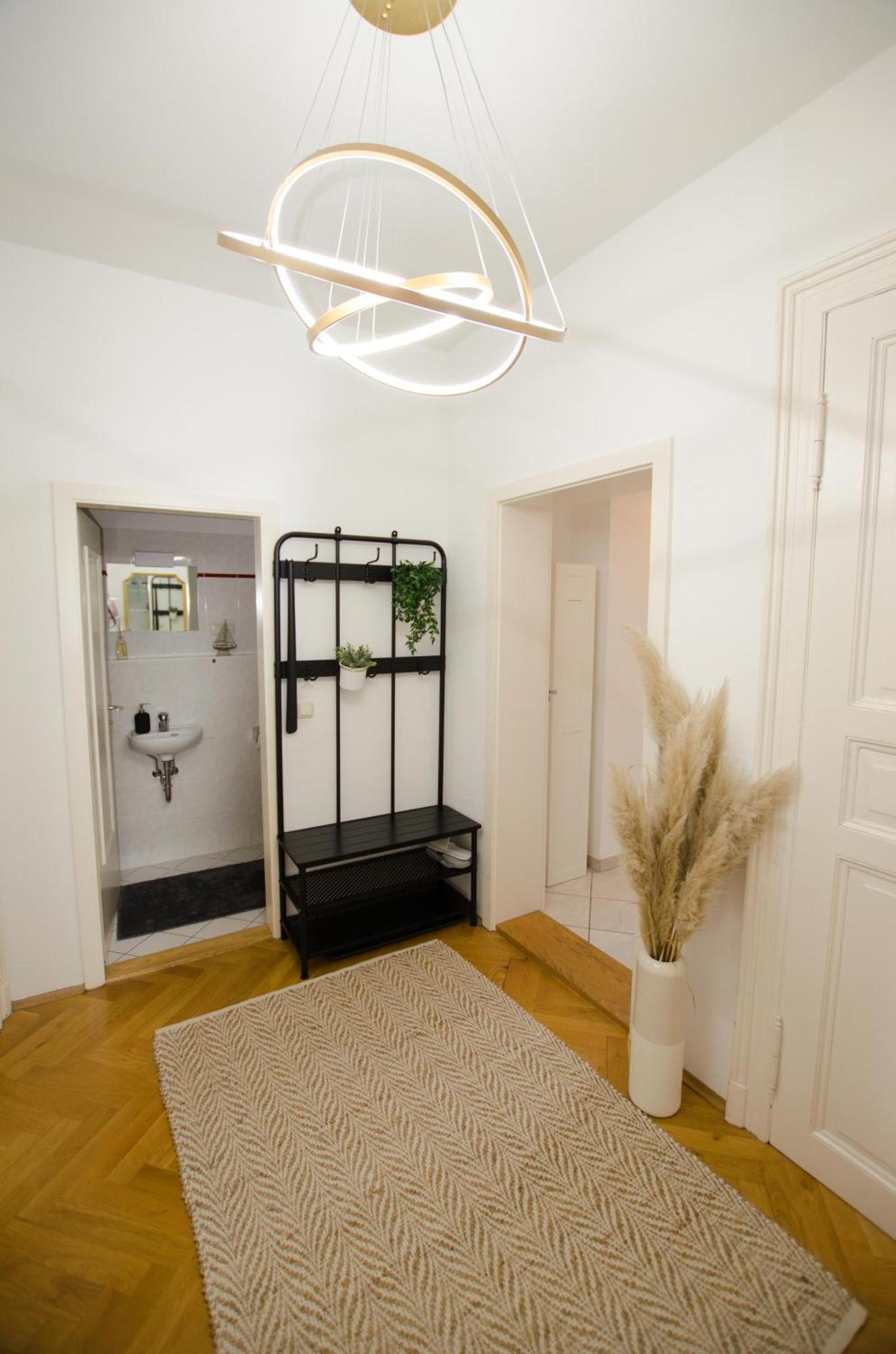 Casarina - Stilvoller Altbau In Zentraler Lage Apartman Drezda Kültér fotó